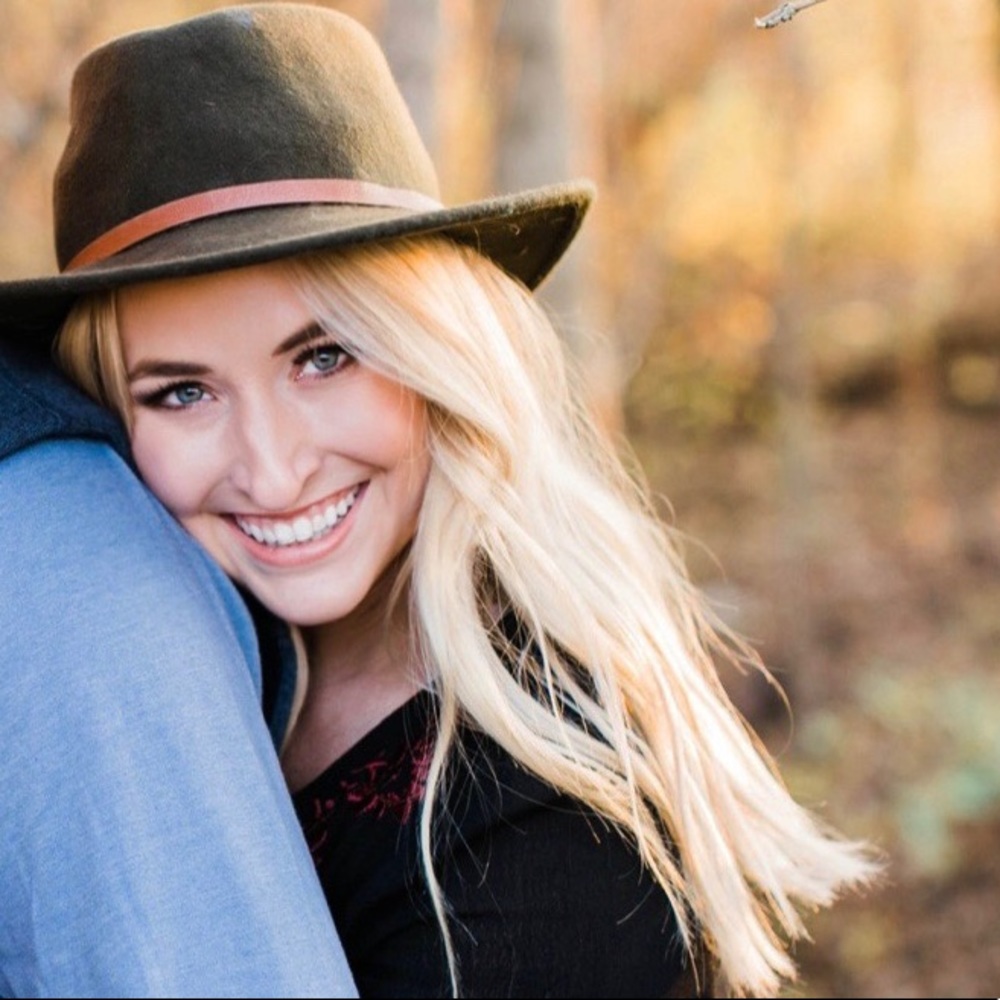 Meet your Posher, Allison